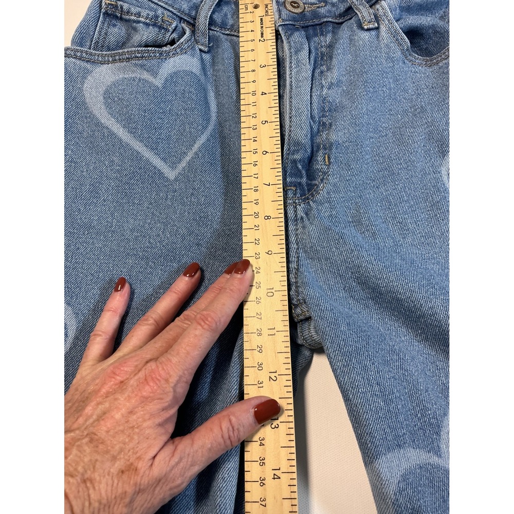Hollister Ultra High Rise Dad Jeans Heart Print Medium Wash Size 23R - Picture 9 of 10